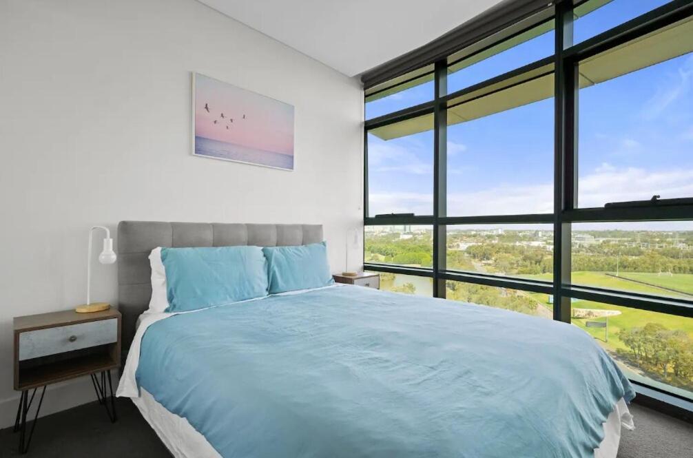 105op Abnb-style Spectacular Park View 2br With Free Parking Apartment
