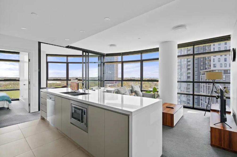 105op Abnb-style Spectacular Park View 2br With Free Parking Sydney